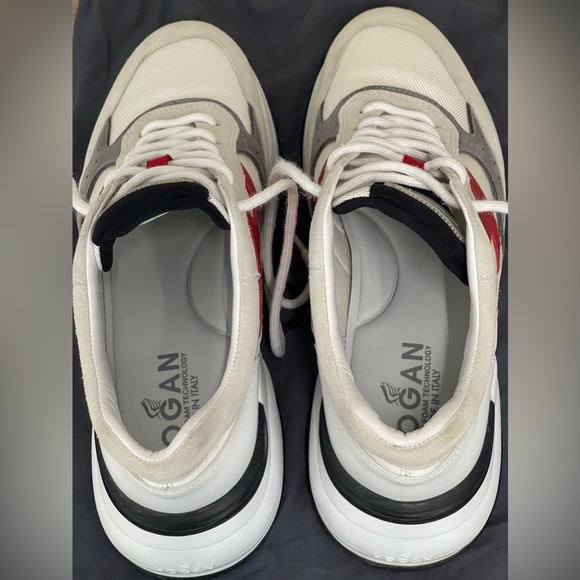 Hogan Interaction 9/10 - Picture 3 of 4